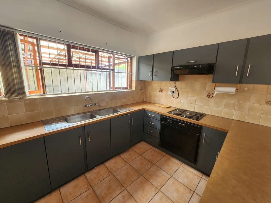 To Let 3 Bedroom Property for Rent in Mabille Park Western Cape